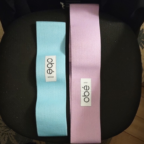 Obé White Drawstring Pouch - Picture 2 of 2